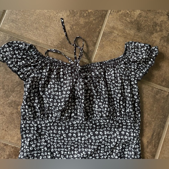 Dress - Picture 3 of 4